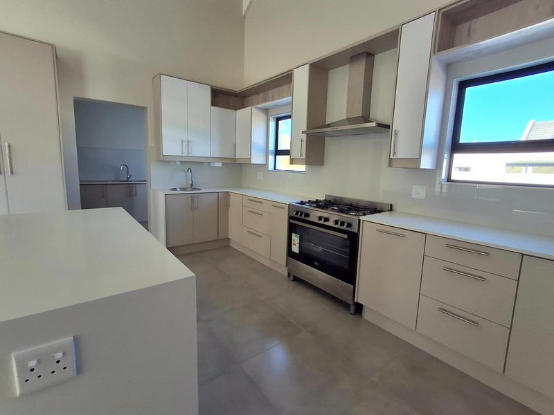 3 Bedroom Property for Sale in Britannia Bay Western Cape